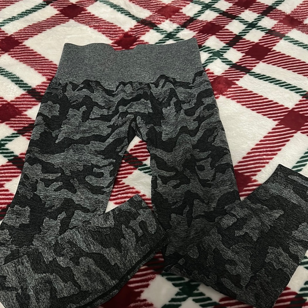 NVGTN CAMO LEGGINGS